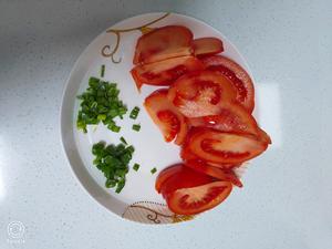木须柿子，鸡蛋柿子的做法 步骤1