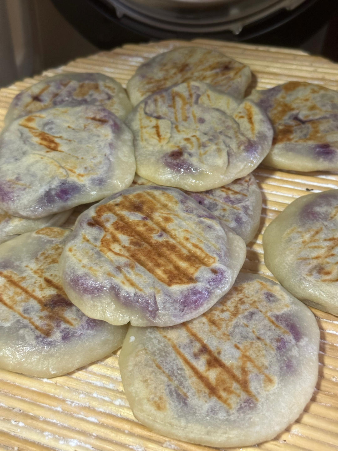 超好吃的烫面紫薯饼饼