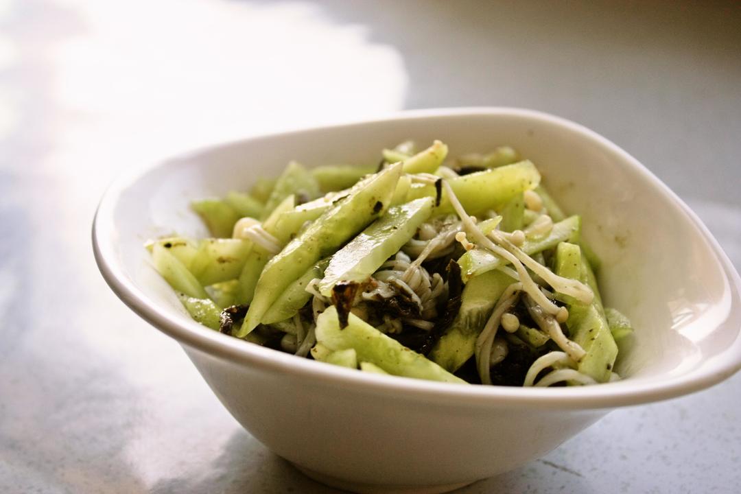 橄榄菜拌瓜丝金针菇