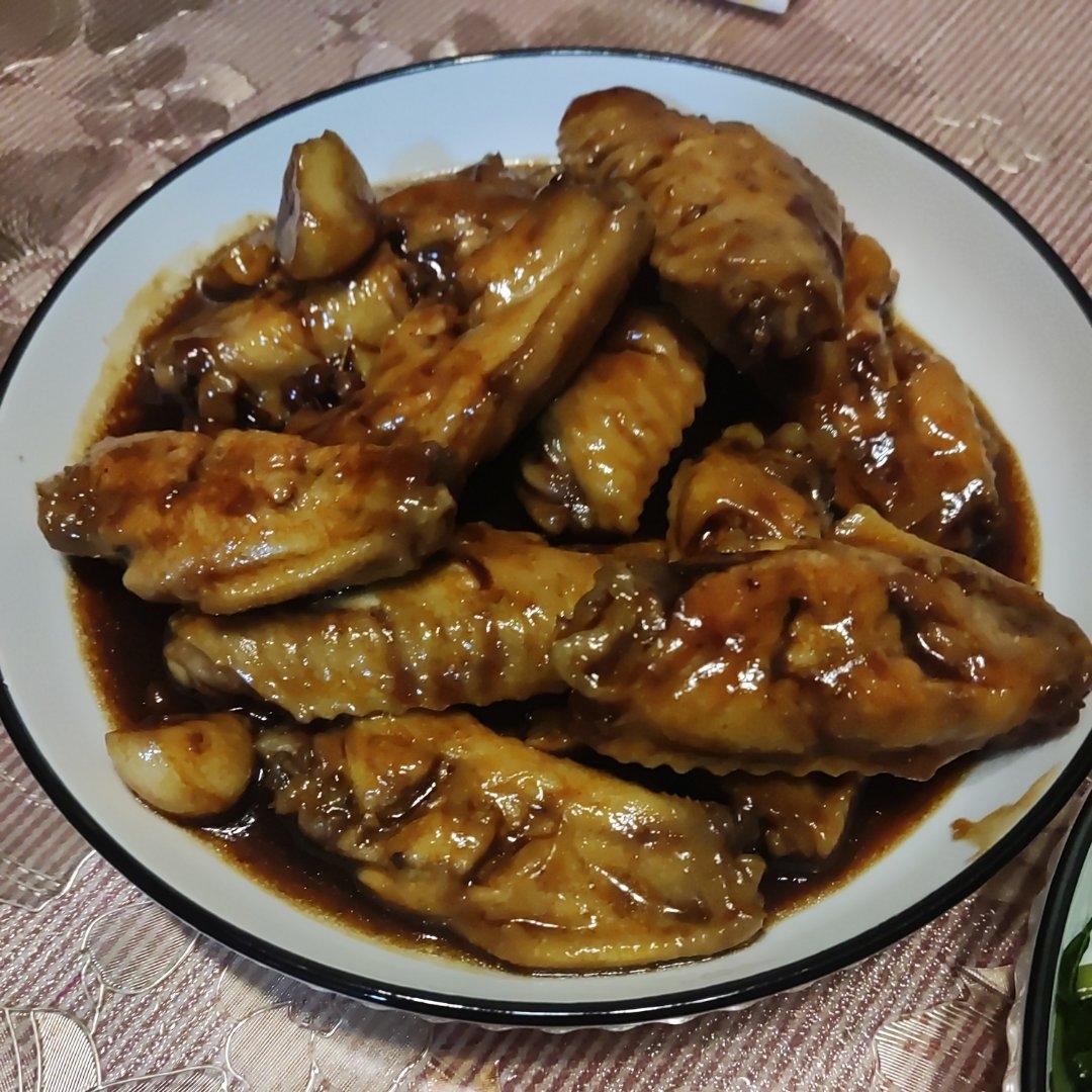 蒜香蚝油鸡翅中