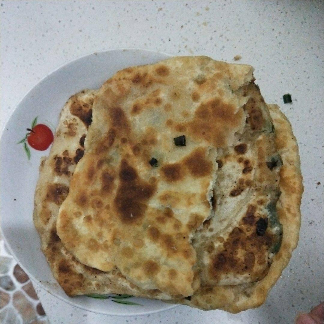 朴素的葱油饼（河南油馍）