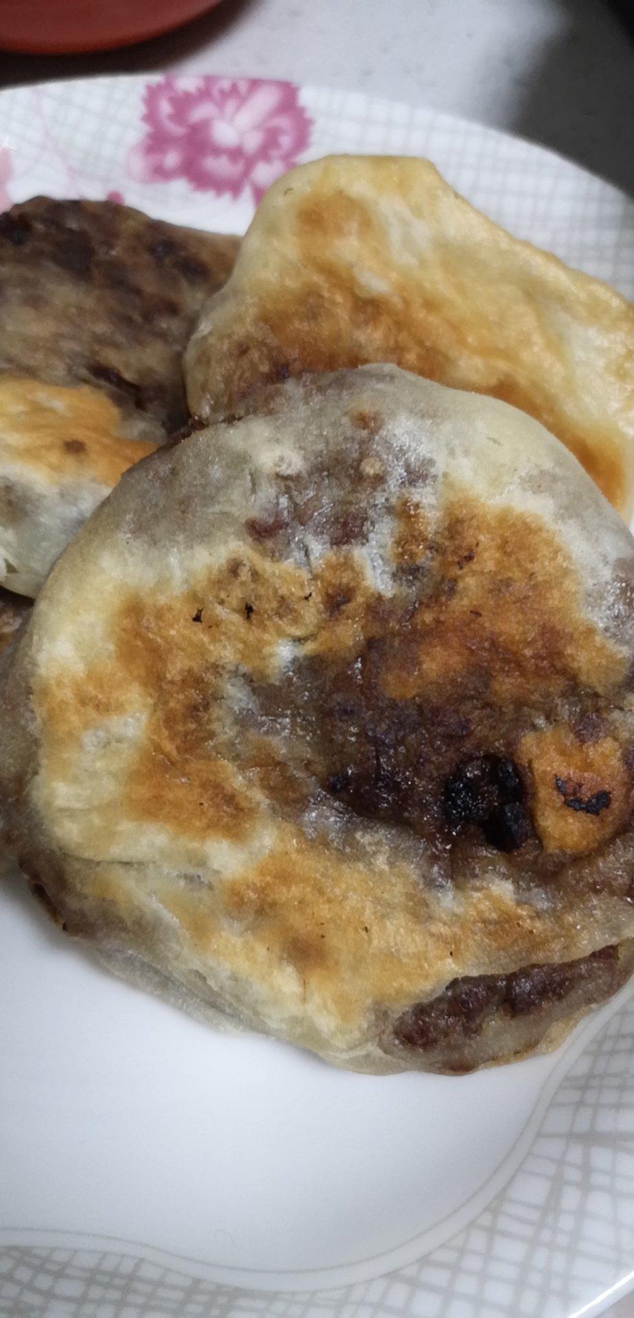 柔软香酥、洋葱牛肉饼