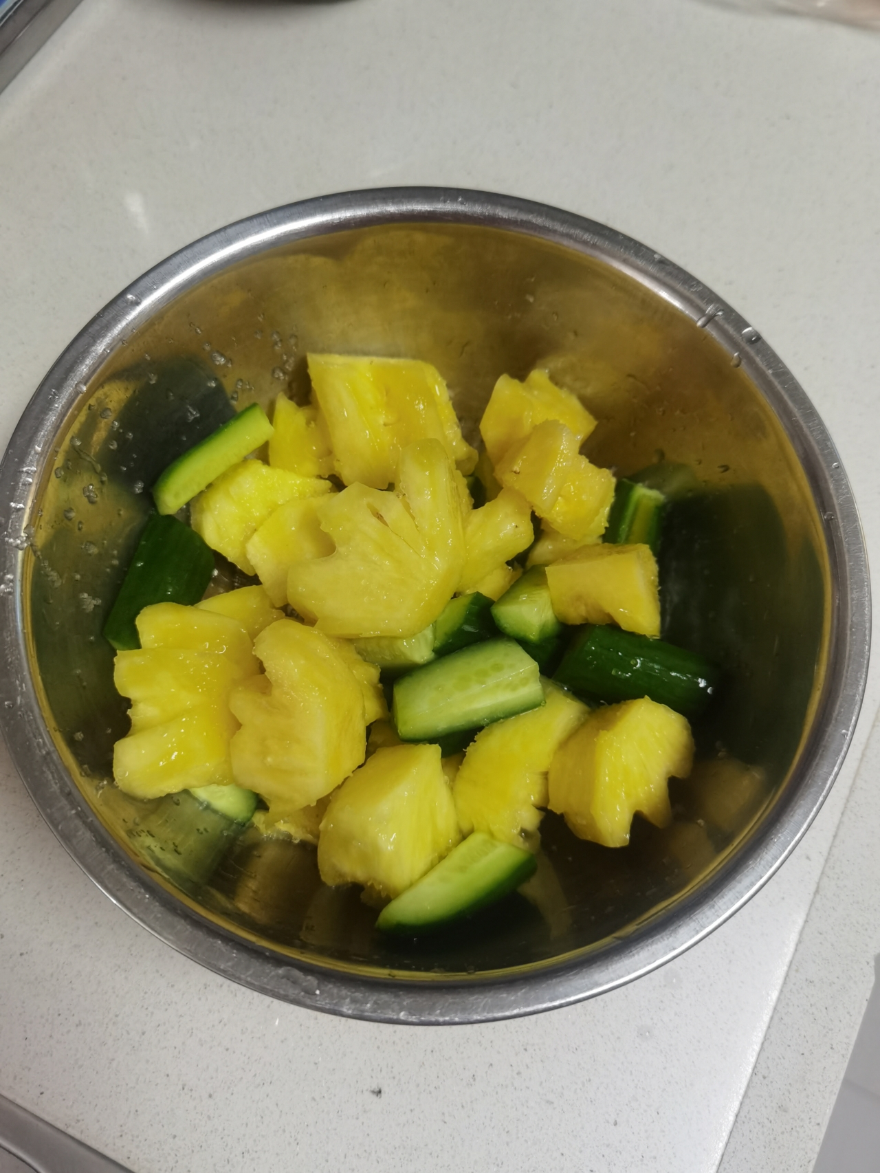 清爽解腻的小吃--菠萝拌黄瓜的做法 步骤5