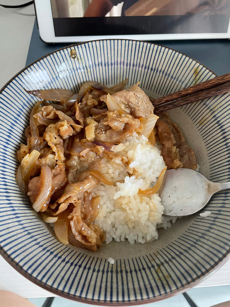 肥牛饭