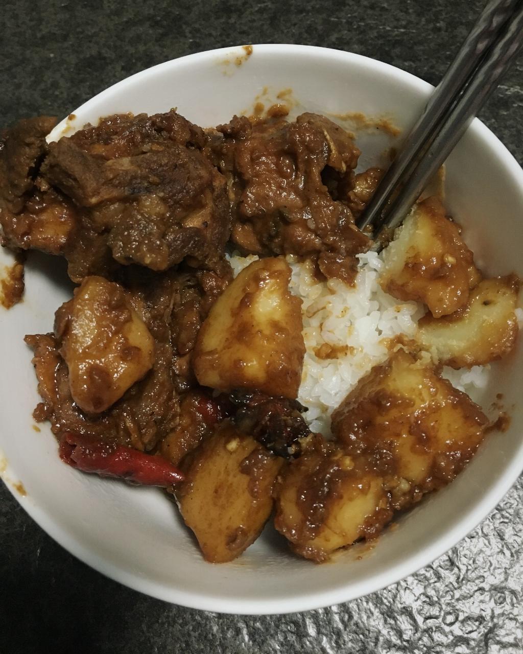 土豆炖排骨