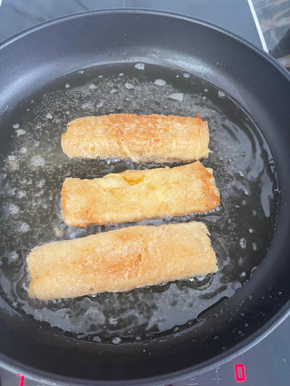 芝士花生酱爆浆吐司卷