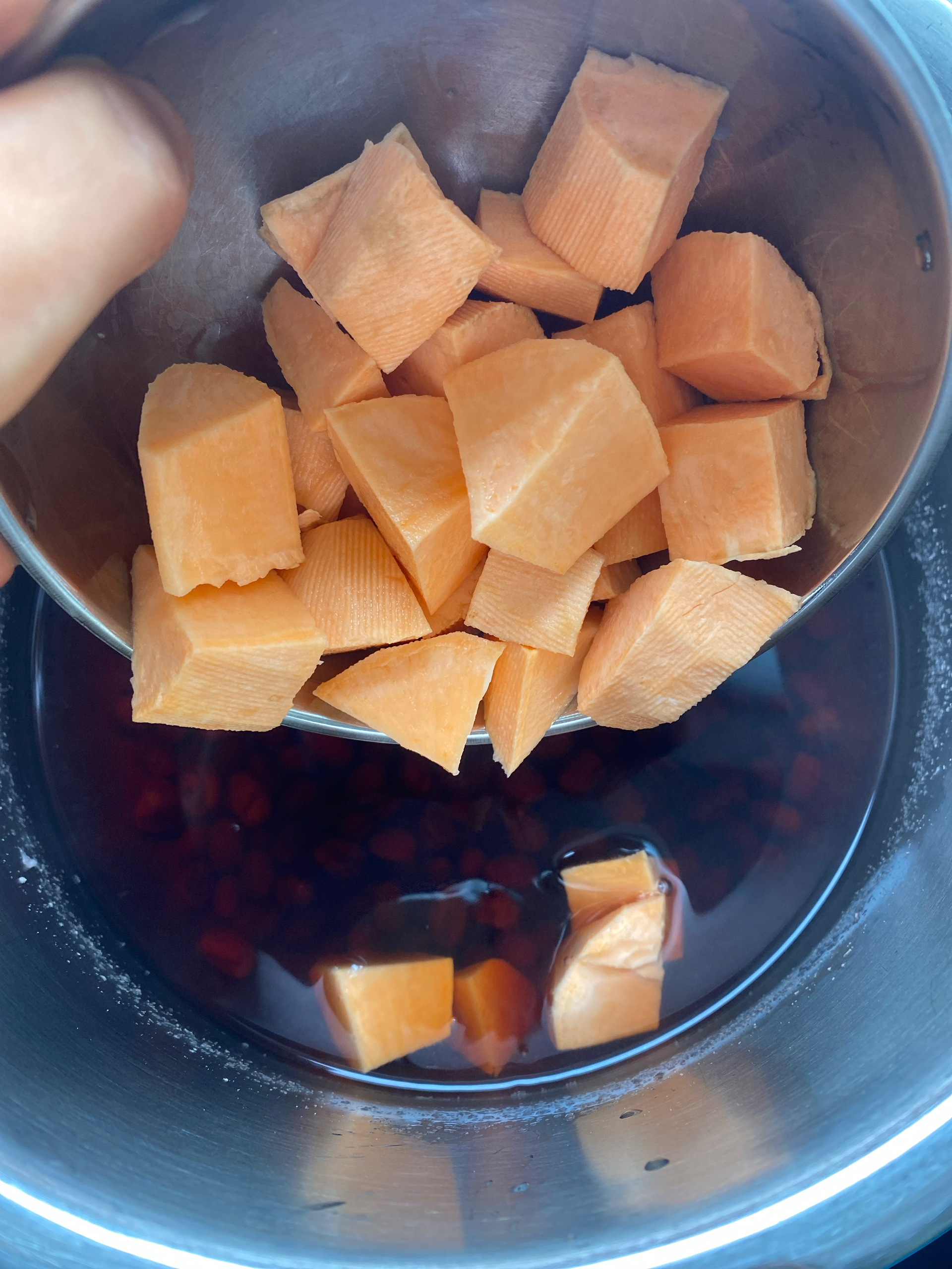 红薯红豆南瓜糯米小汤圆甜汤的做法 步骤6