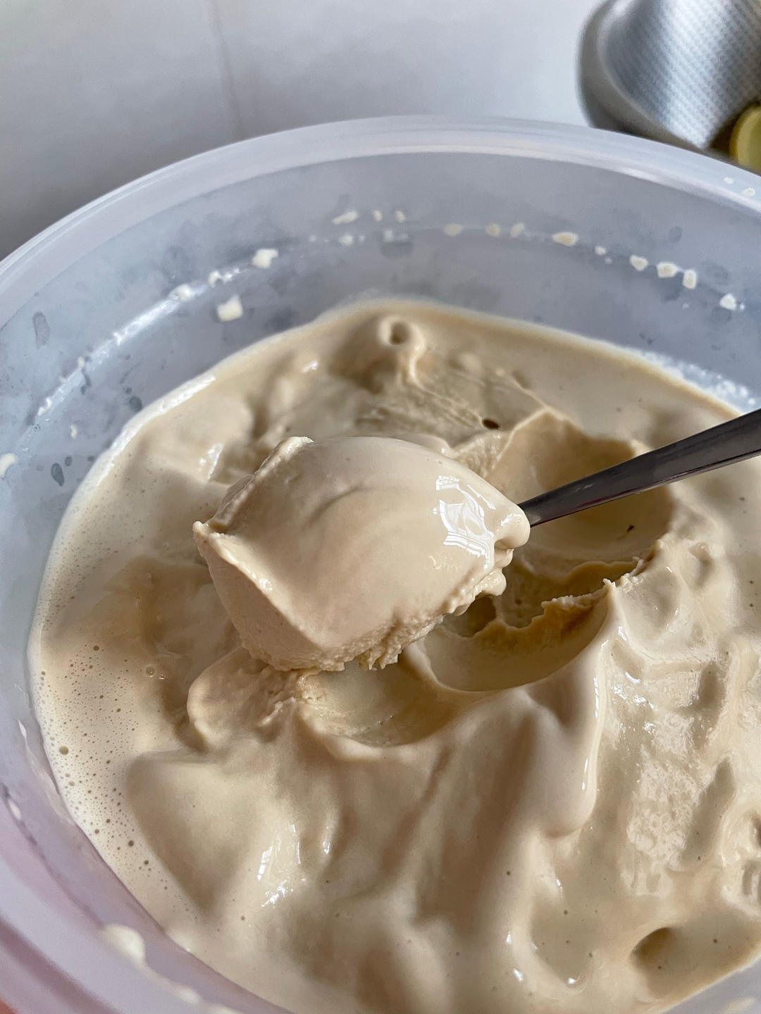 浓醇开心果酱冰淇淋（免搅打）