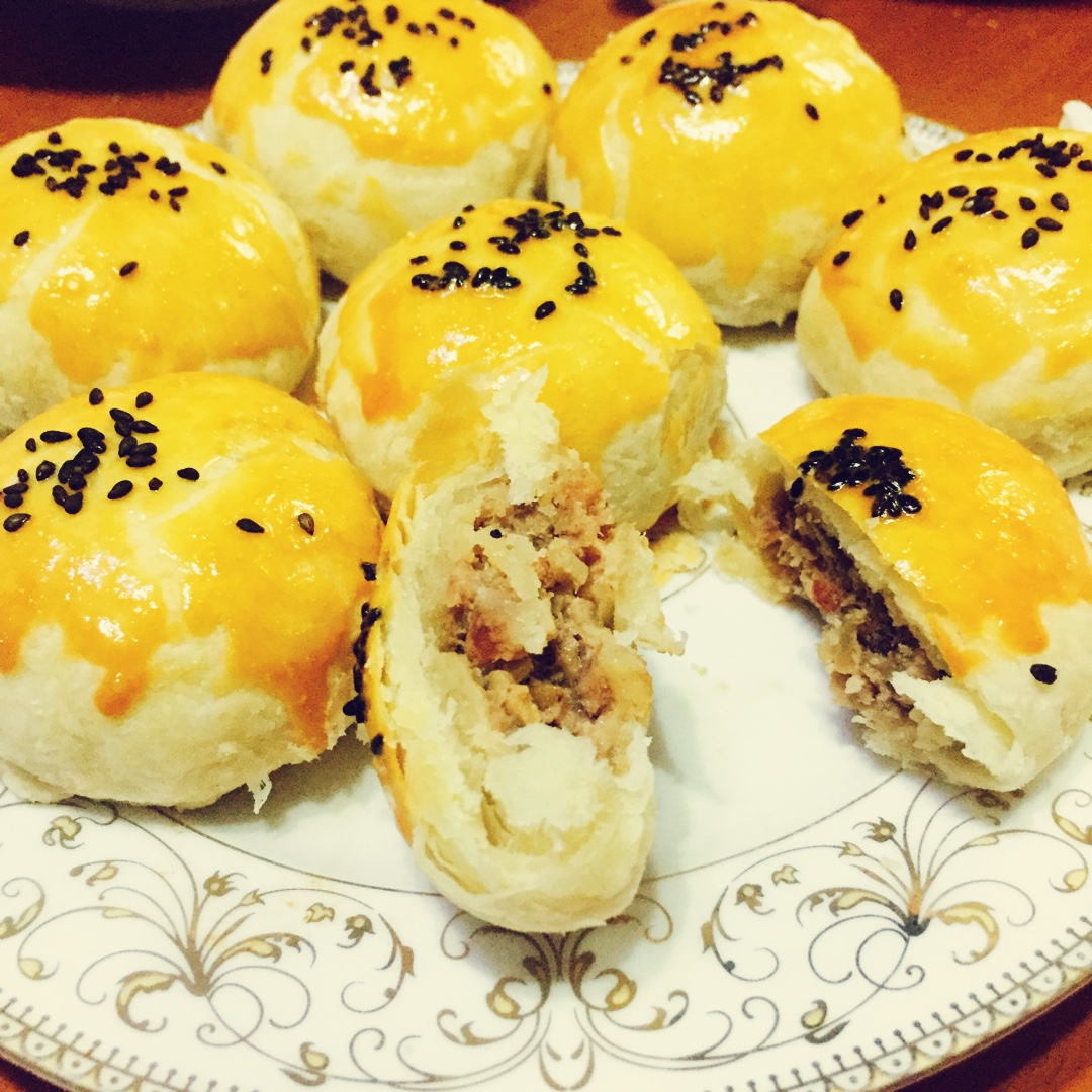 泳式鲜肉榨菜月饼