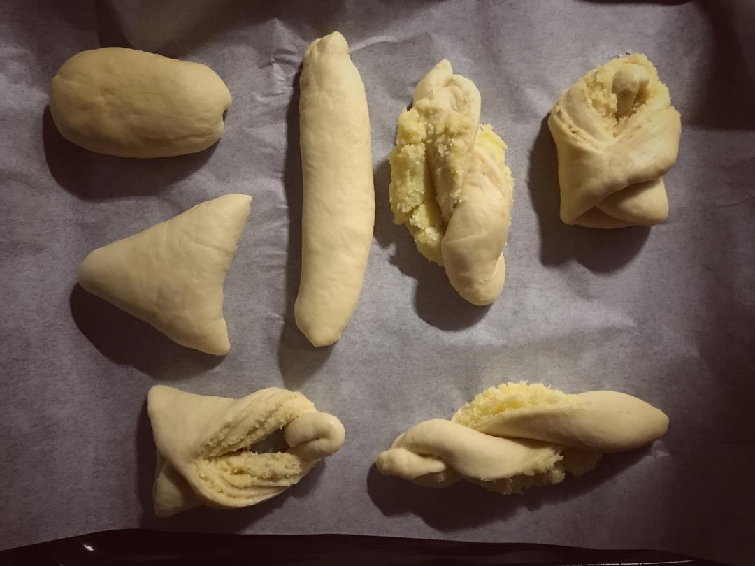椰蓉叶子面包