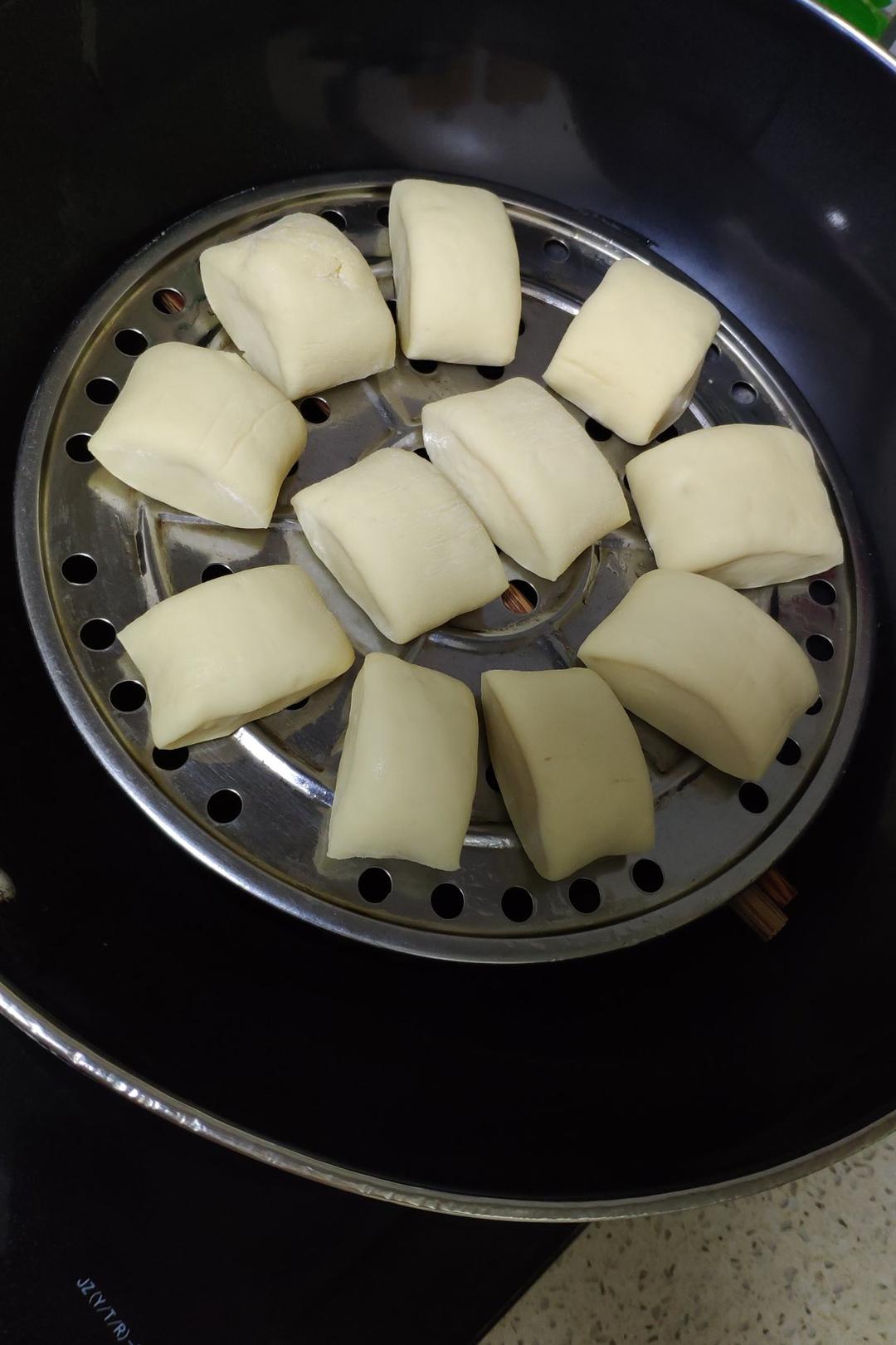 面包机版超松软牛奶馒头