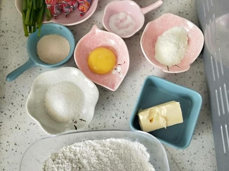 纯奶手撕吐司的做法 步骤1