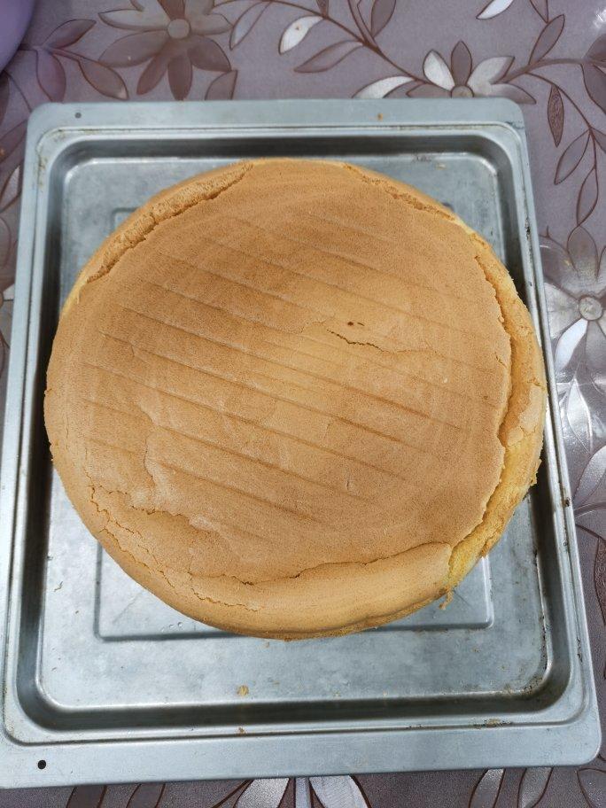 不凹底不塌陷的完美戚风蛋糕