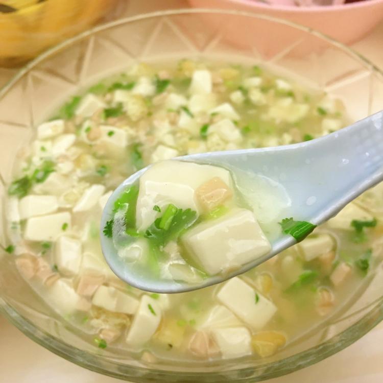 嫩滑翡翠豆腐羹