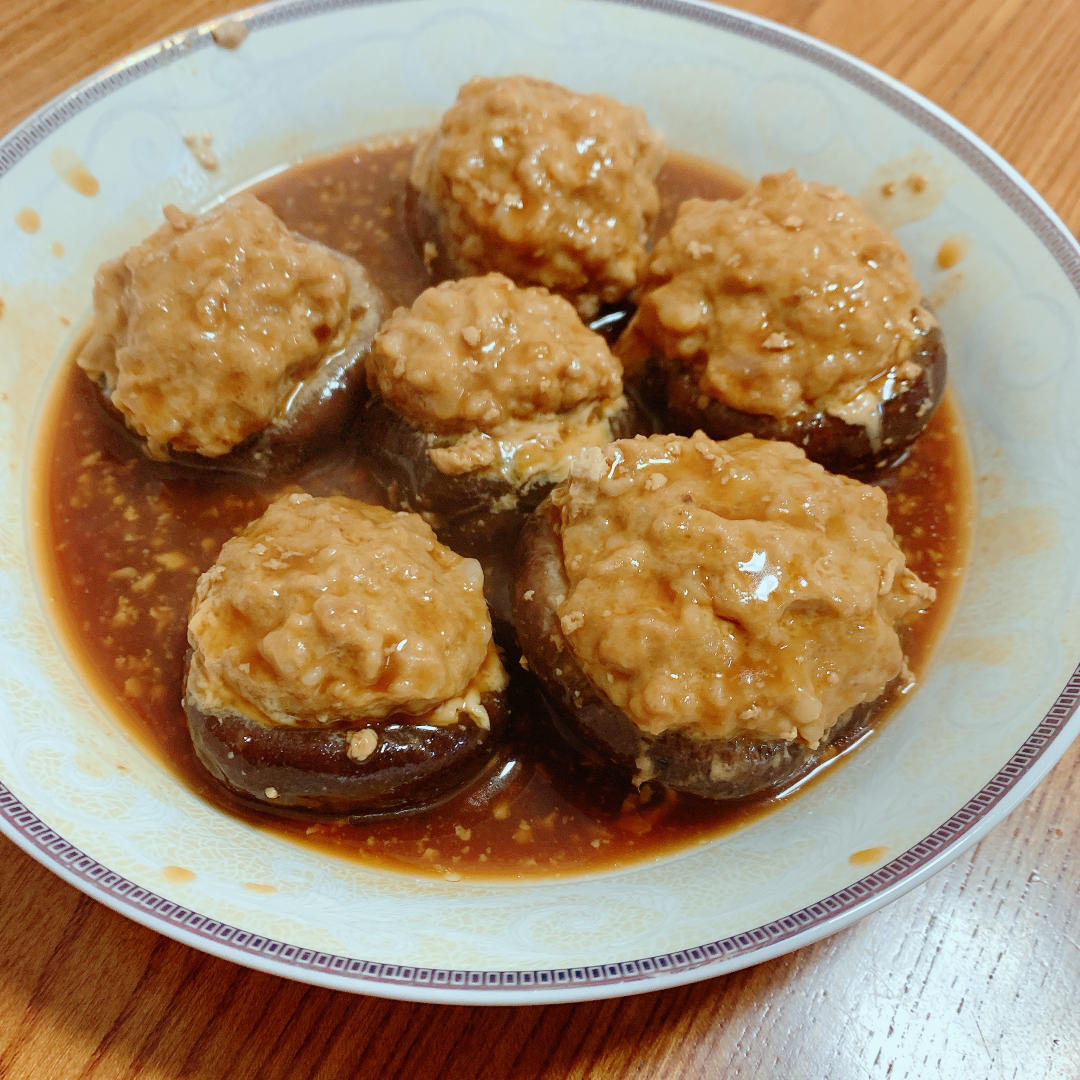 美味的肉酿香菇～～孩子爱吃的下饭菜