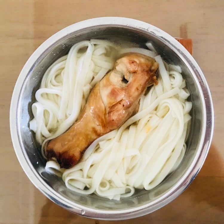 电饭锅焖鸡腿