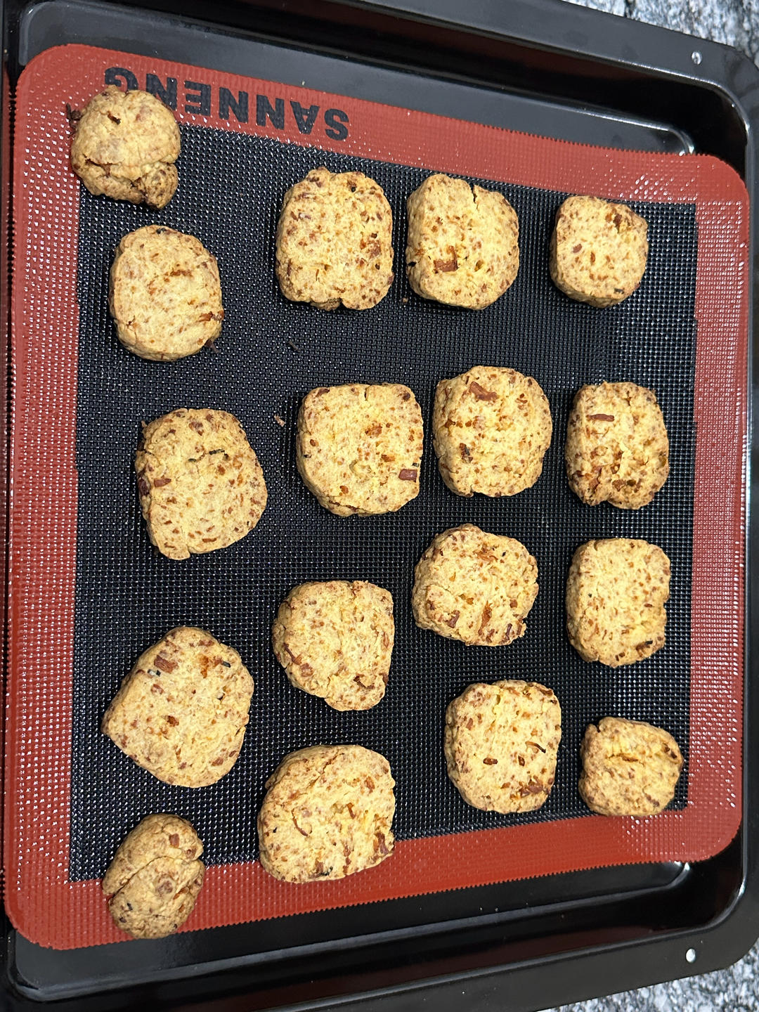 酥到掉渣❗️好吃到没朋友的肉松芝士饼干