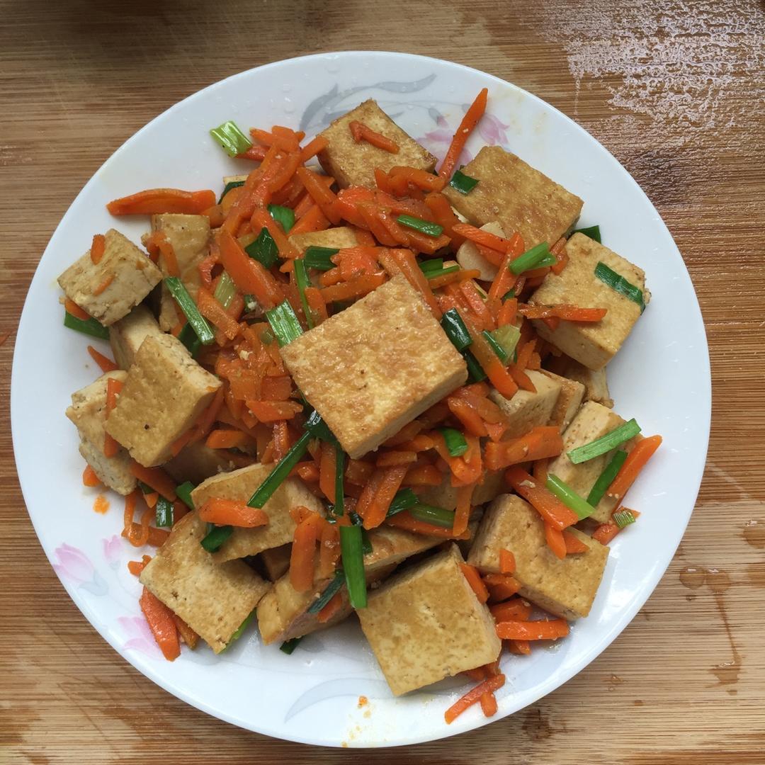 为爱感恩做的胡萝卜炒豆腐