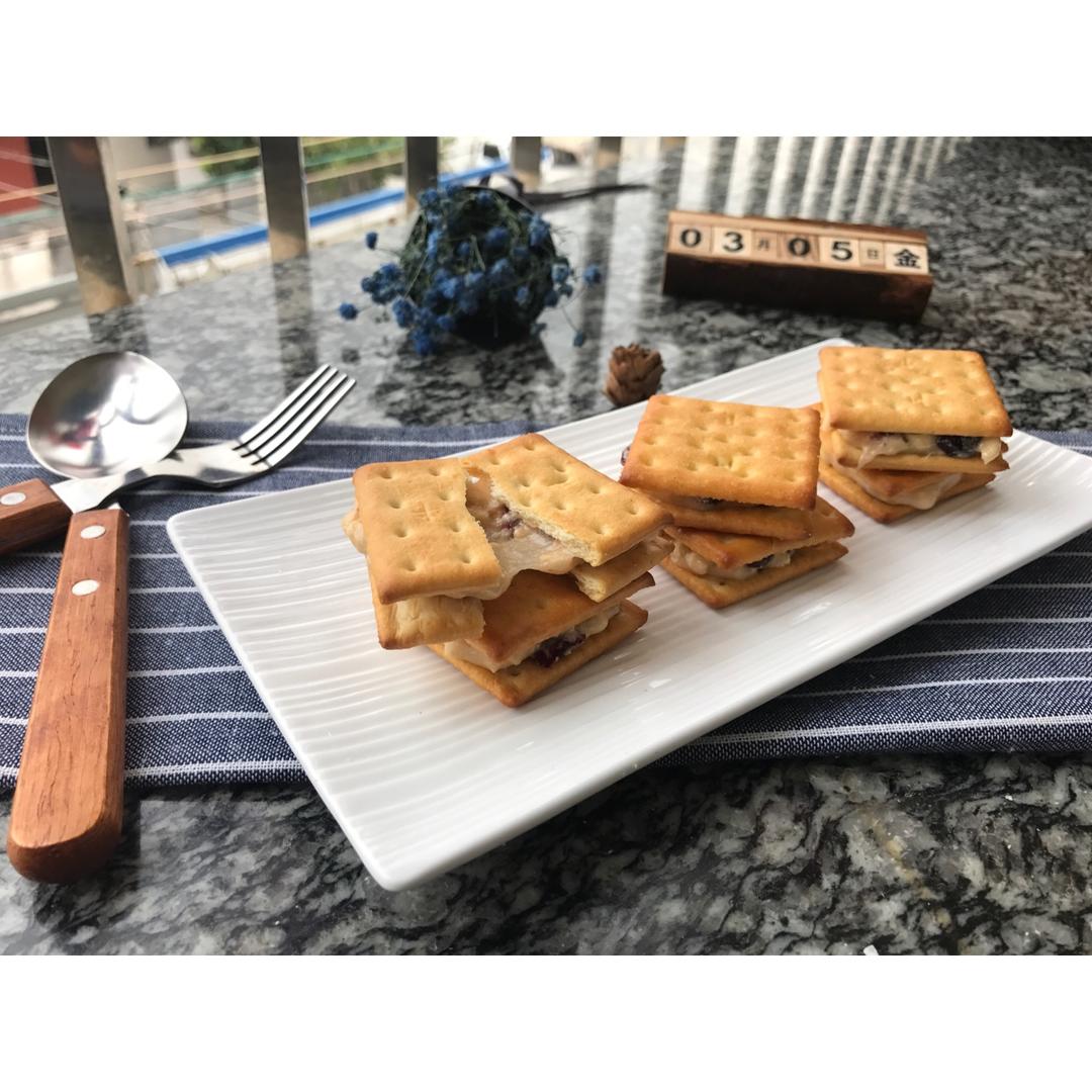 牛轧糖夹心苏打饼干