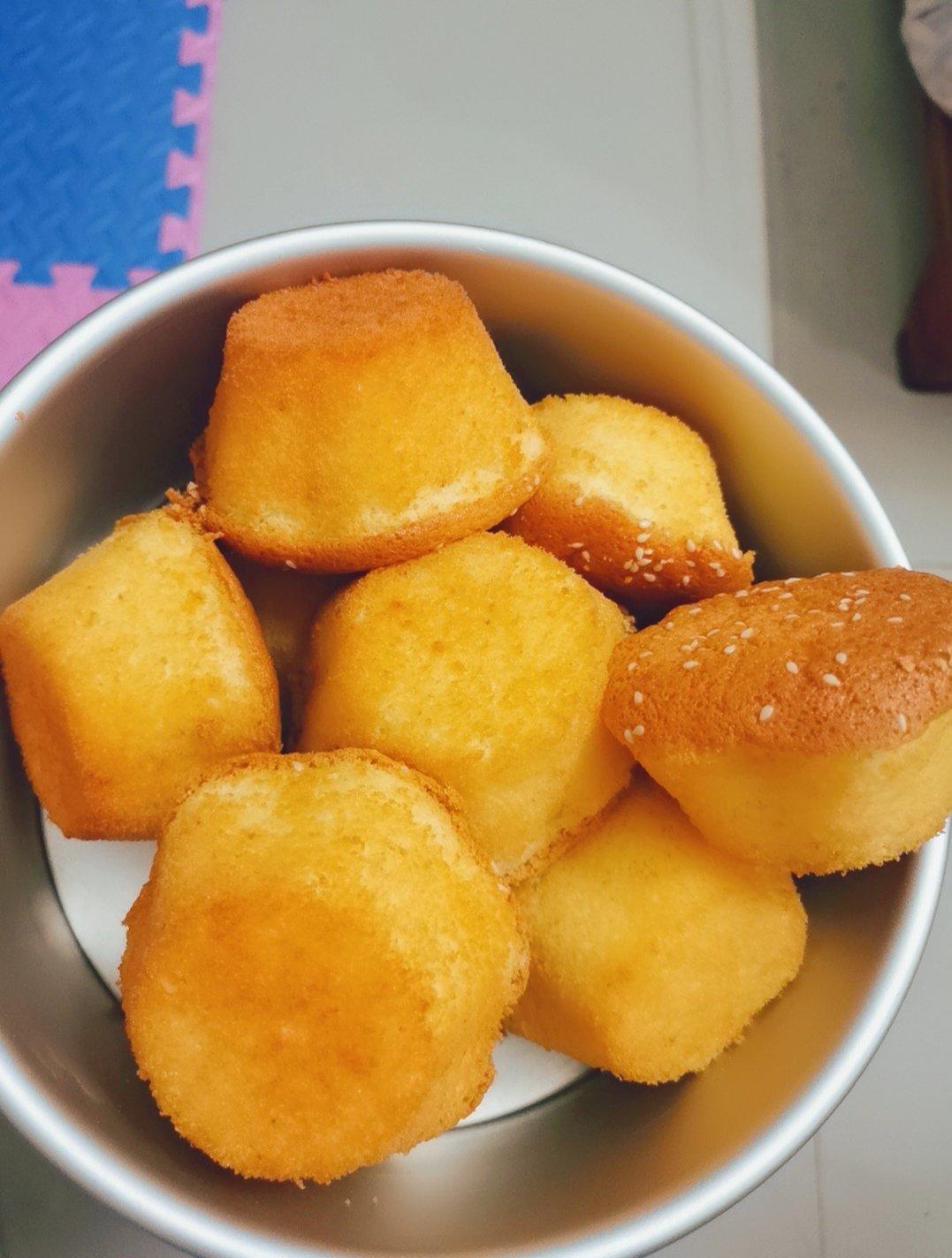 芝麻糖馅小餐包