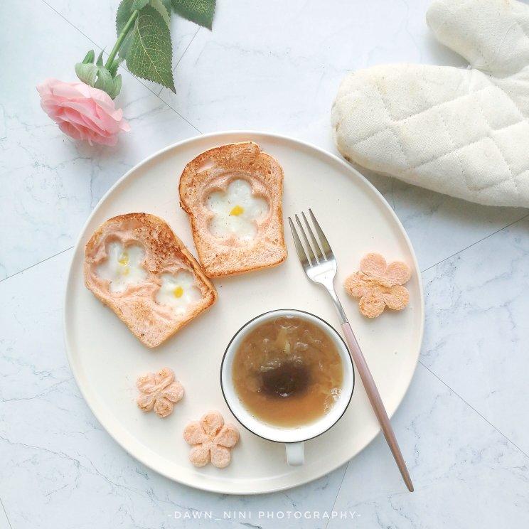 #草莓酥粒乳酪夹心面包#|草莓🍓季的网红面包