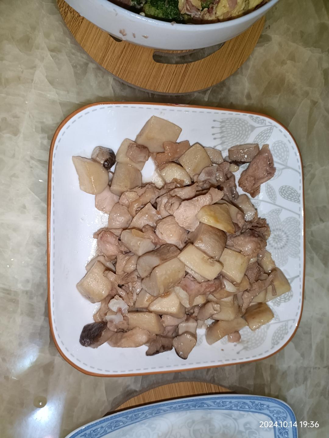 【快手便当菜】杏鲍菇炒鸡腿肉