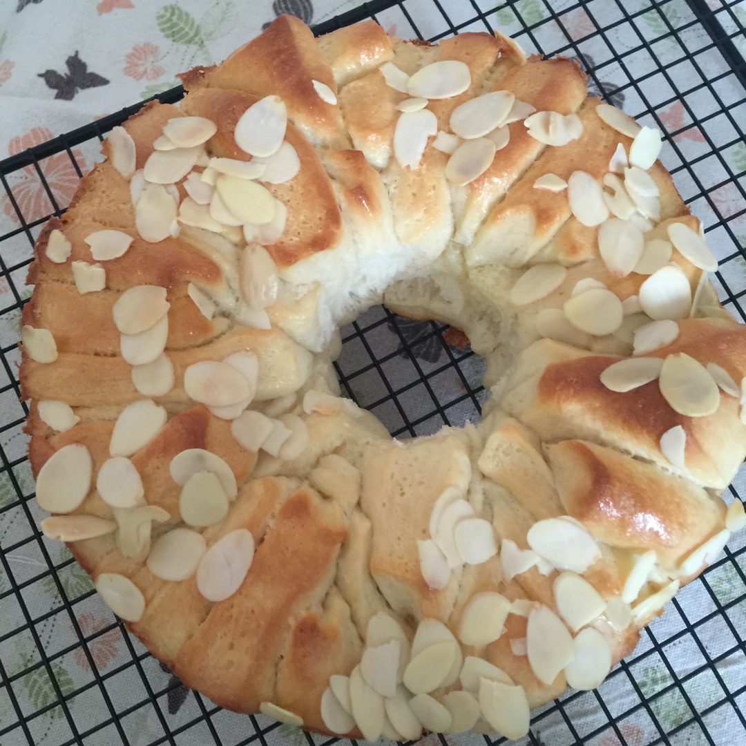 日式香浓炼乳面包