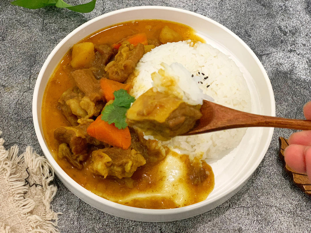 萝卜牛腩汤【11月北鼎珐琅锅食谱】