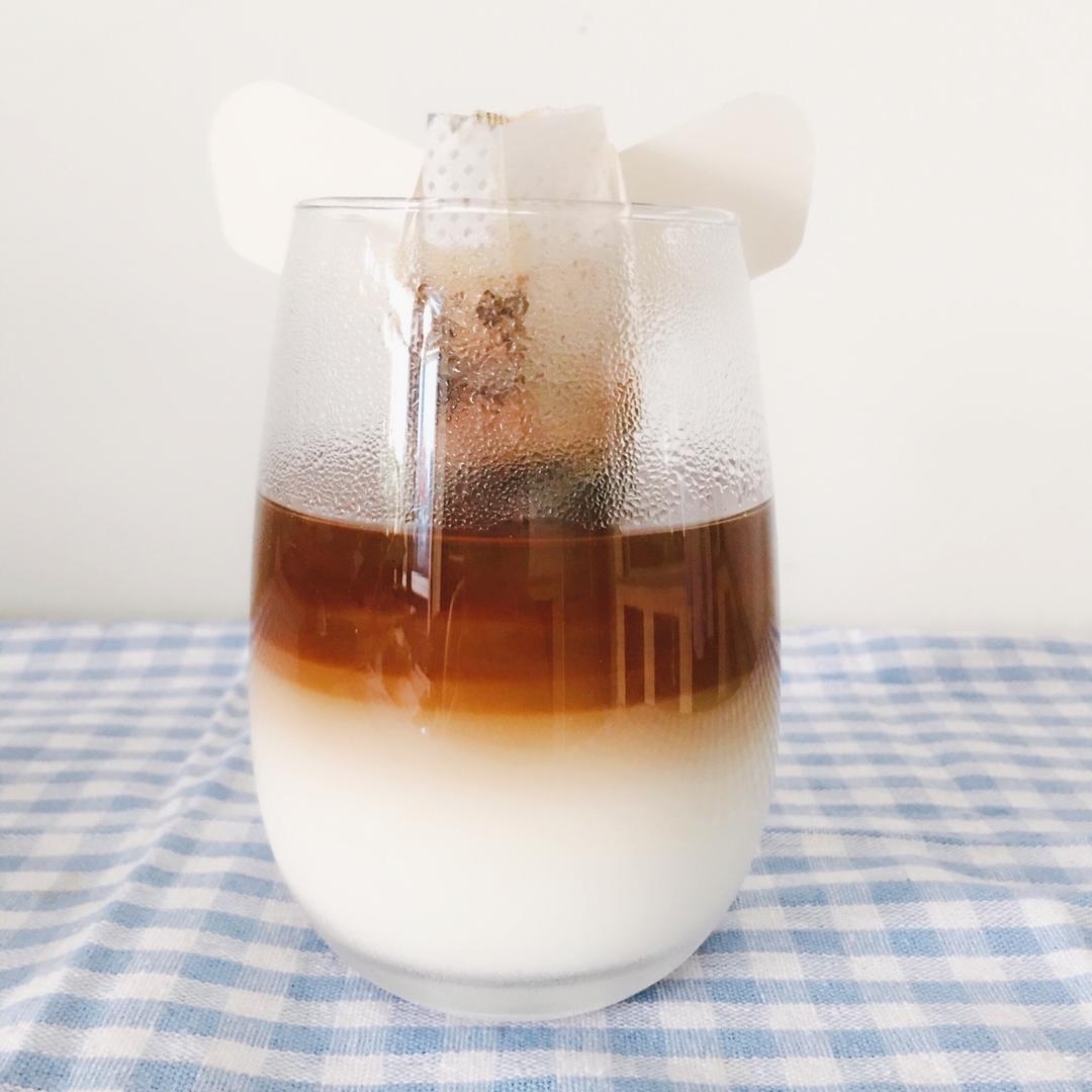 手冲渐变牛奶咖啡——超美丽