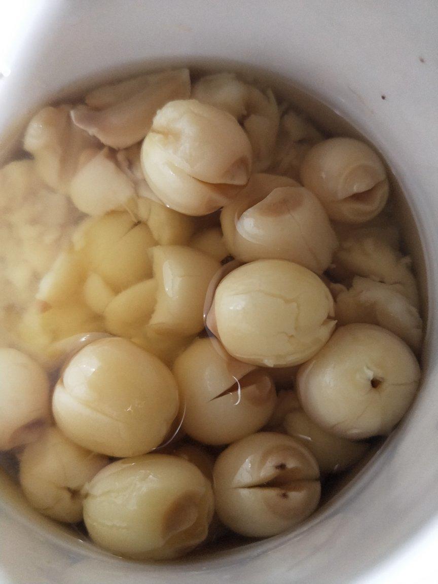 简单、快速泡发莲子