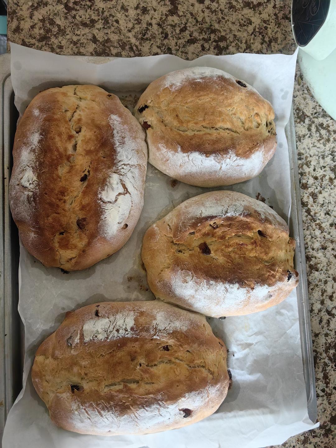 葡萄干核桃软欧包