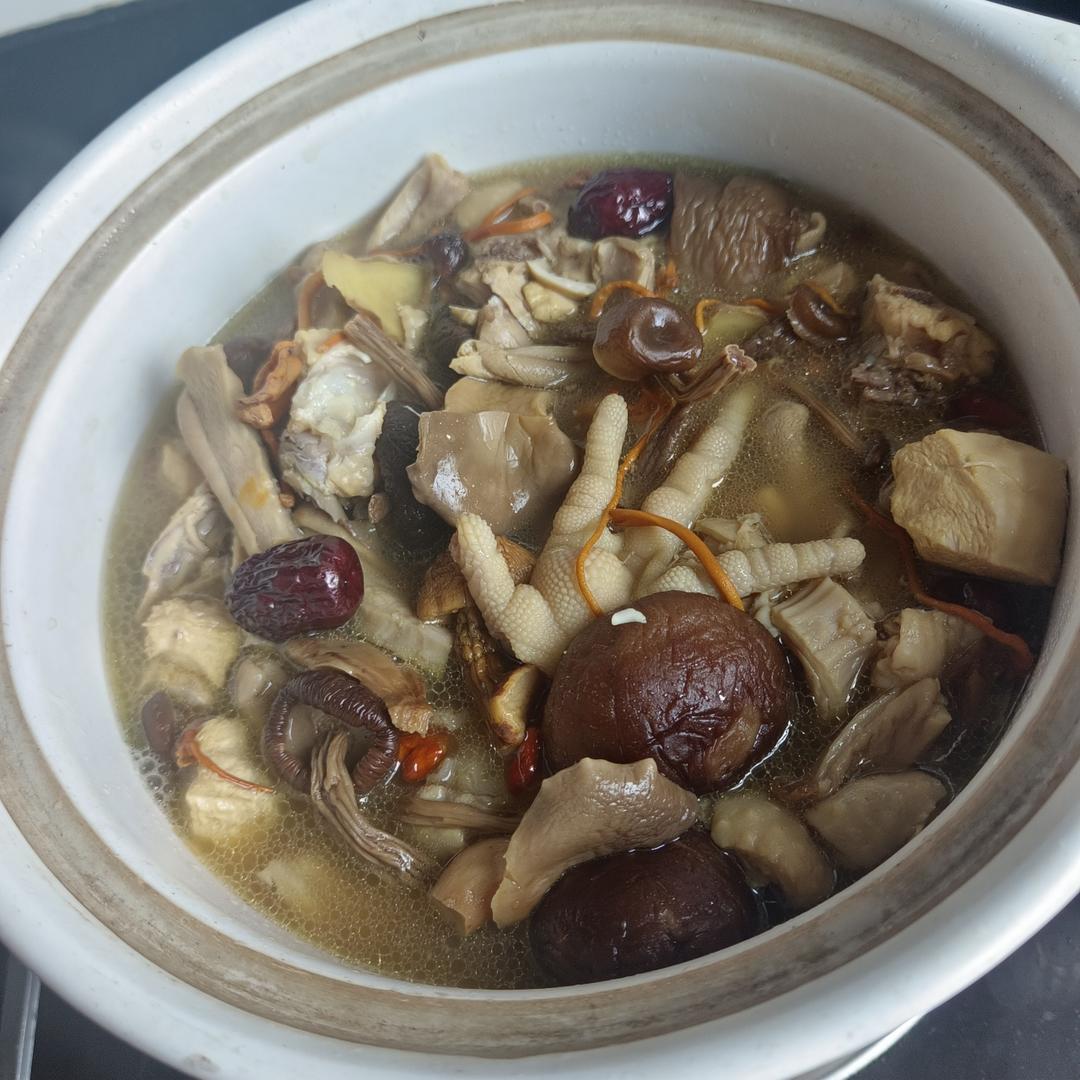 猪肚鸡汤