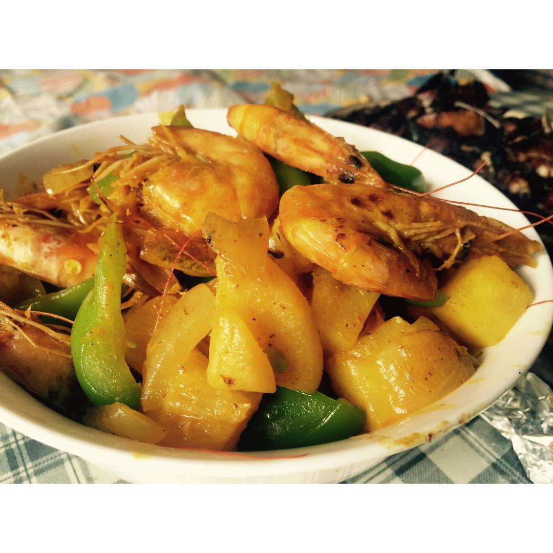 椰香菠萝咖喱虾