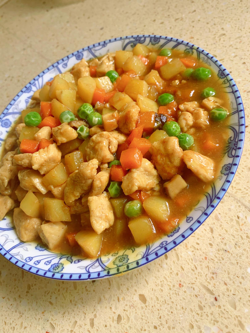 鸡肉咖喱土豆（懒人一定要收藏的菜谱😄）