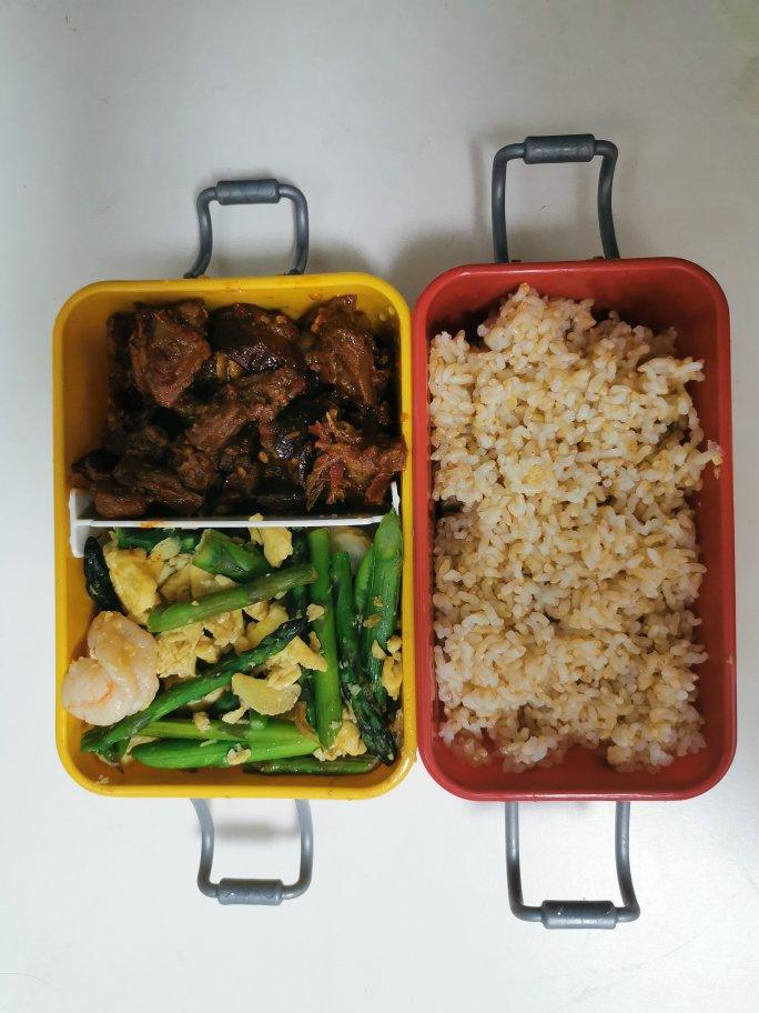 芦笋蛋滑炒虾仁