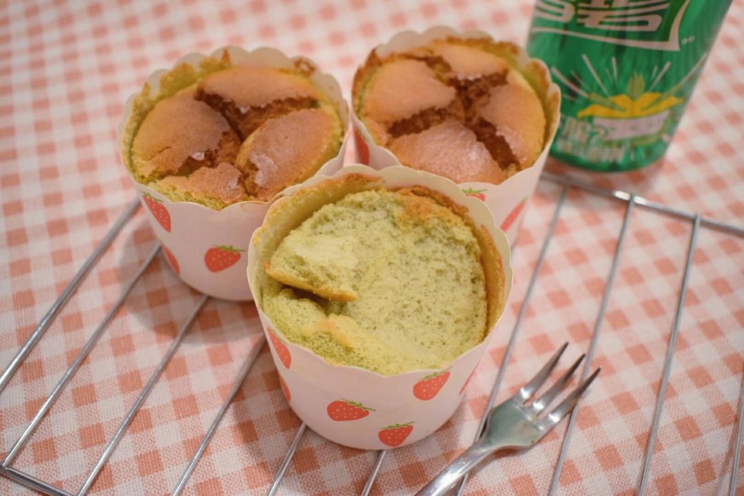 抹茶纸杯小蛋糕