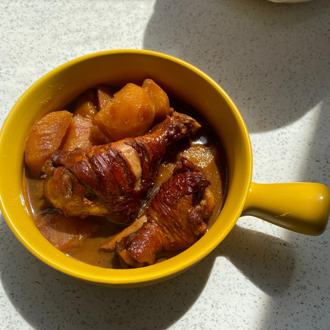 鸡腿炖土豆 上桌秒空盘 汤都喝干了！