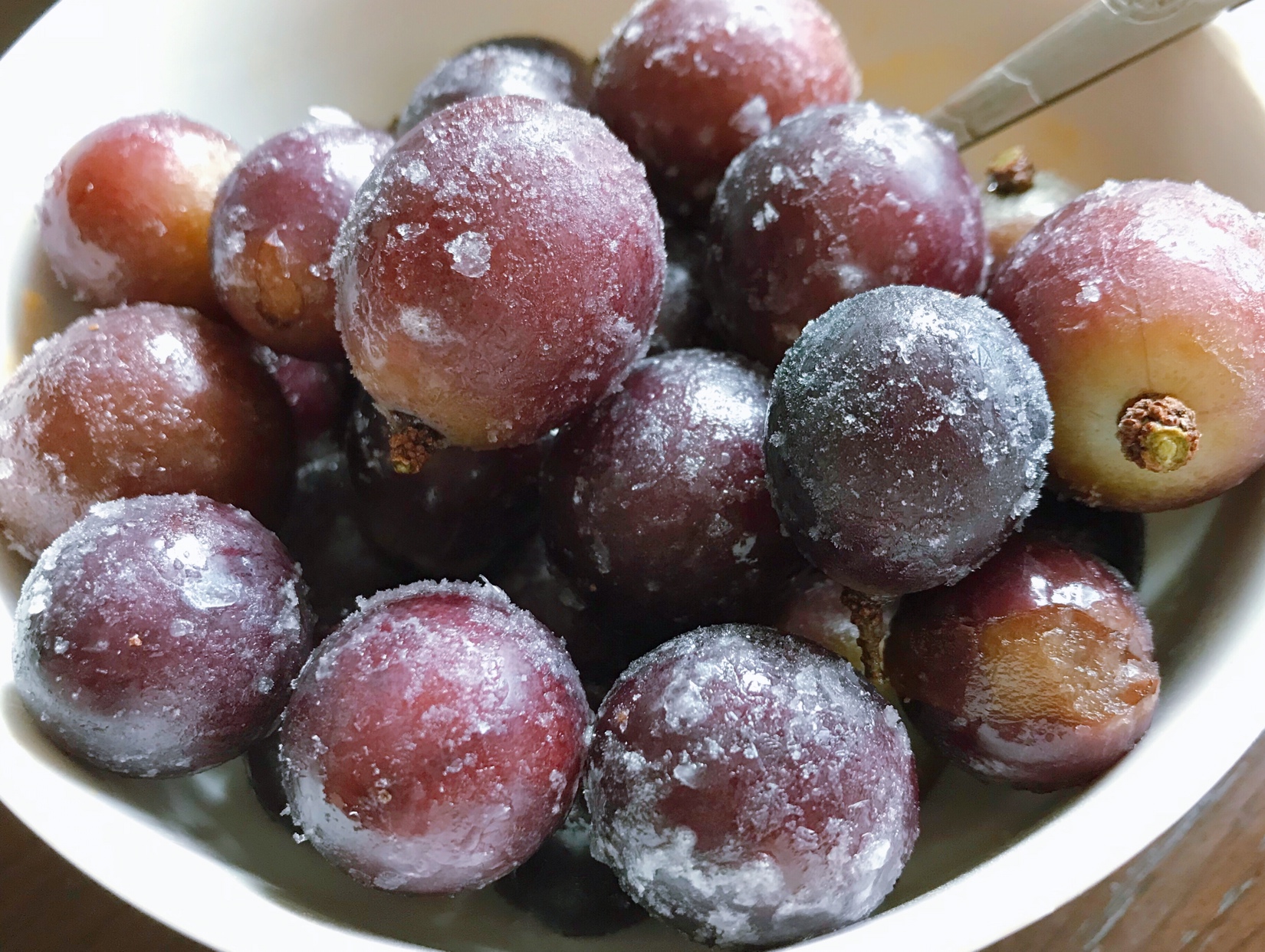 冻各种水果：例如葡萄的做法
