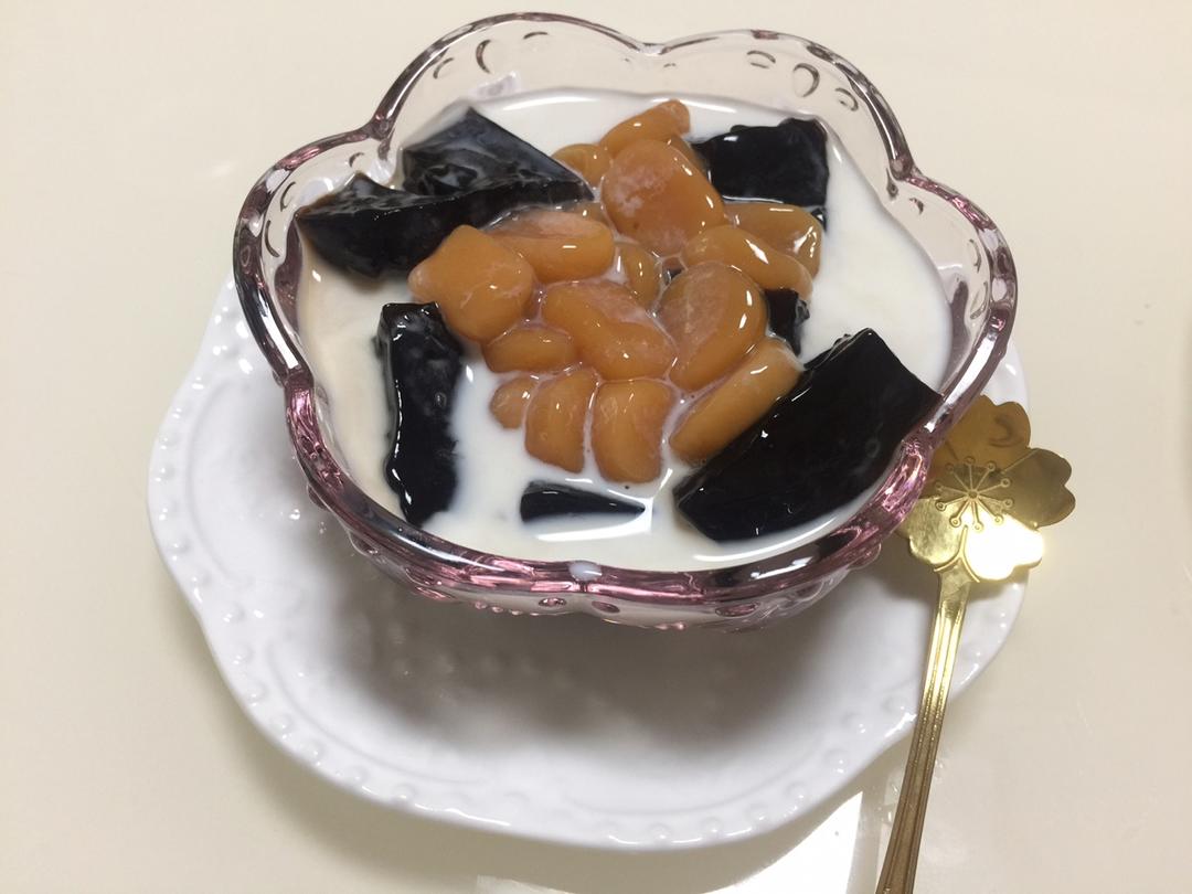 《Tinrry+》Q弹芋圆仙草冻
