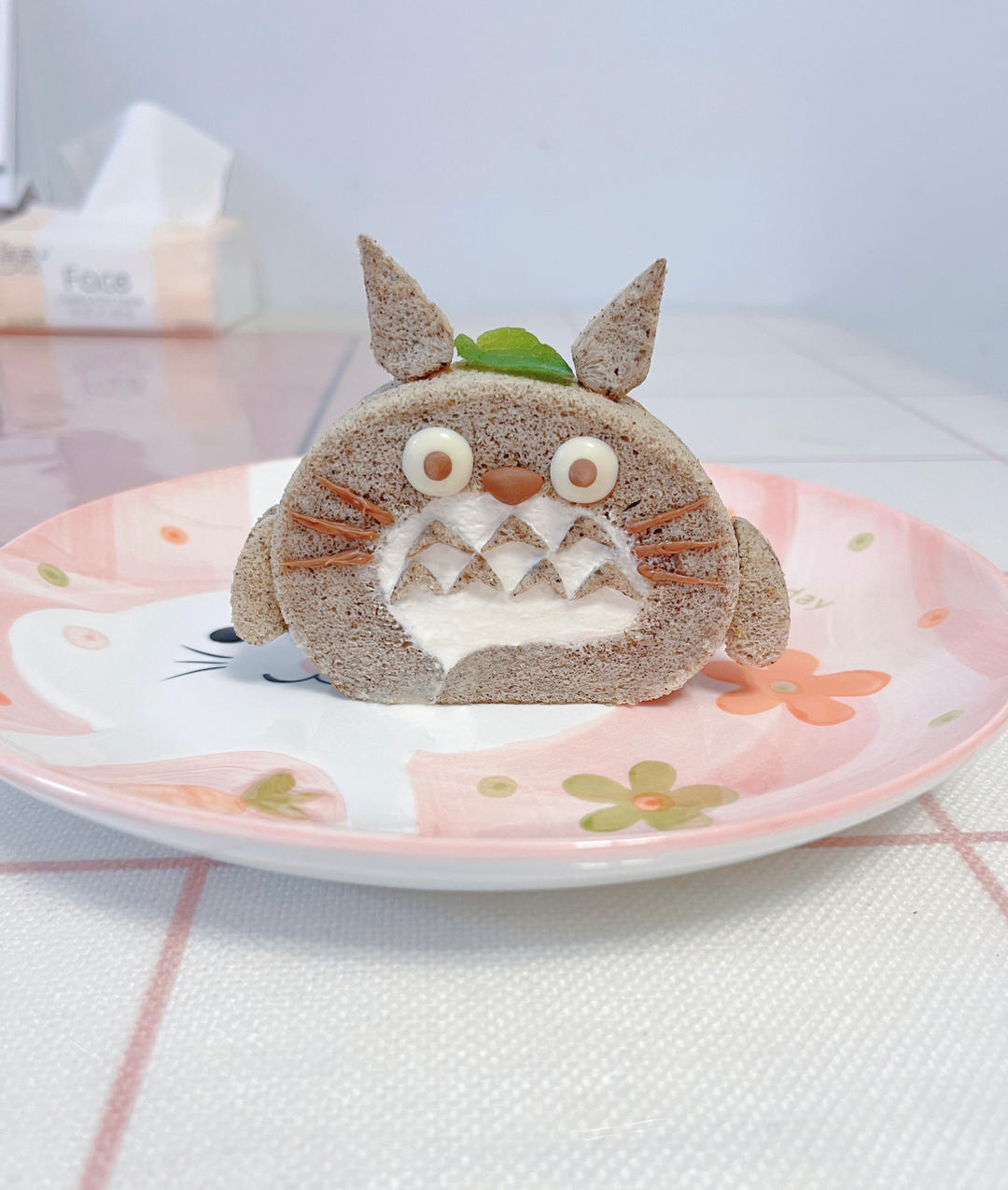 龙猫 黑芝麻蛋糕卷