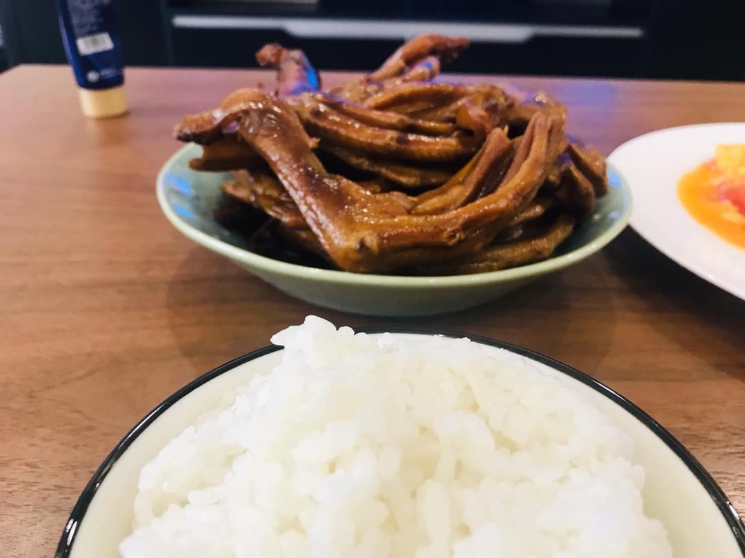 完爆小吃摊之卤鸭爪
