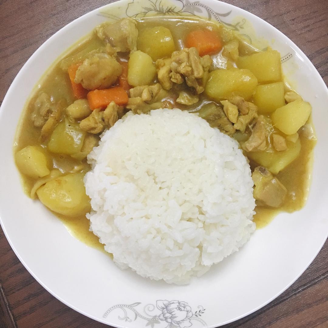 咖喱鸡肉饭