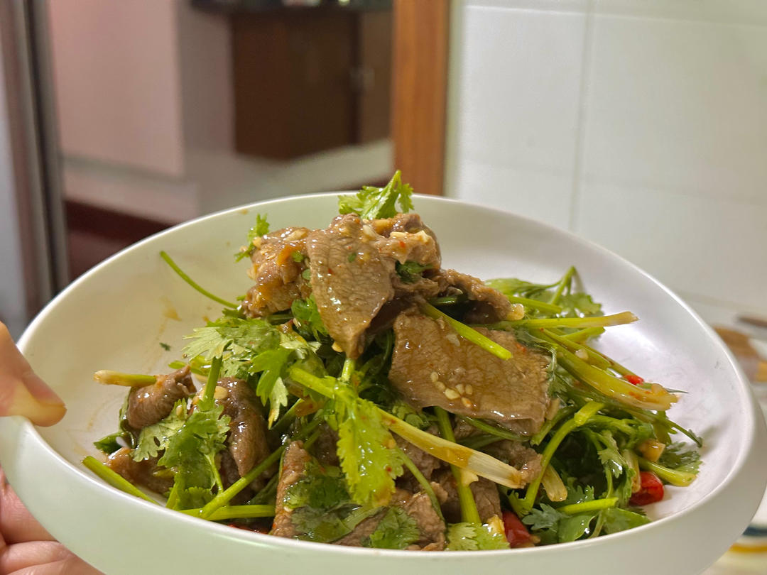 丈母娘吃了都夸的凉拌香菜牛肉