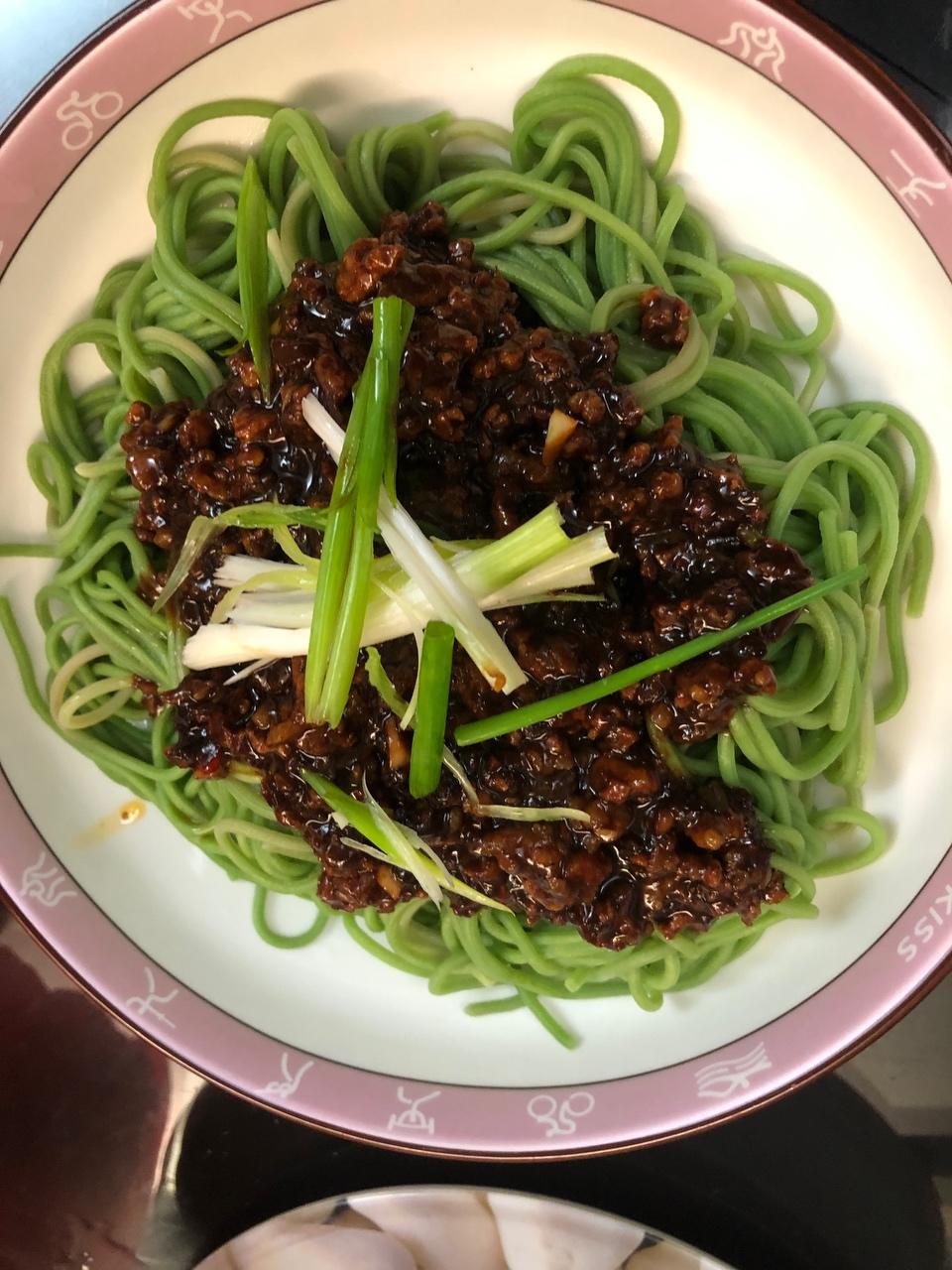 炸酱面的做法