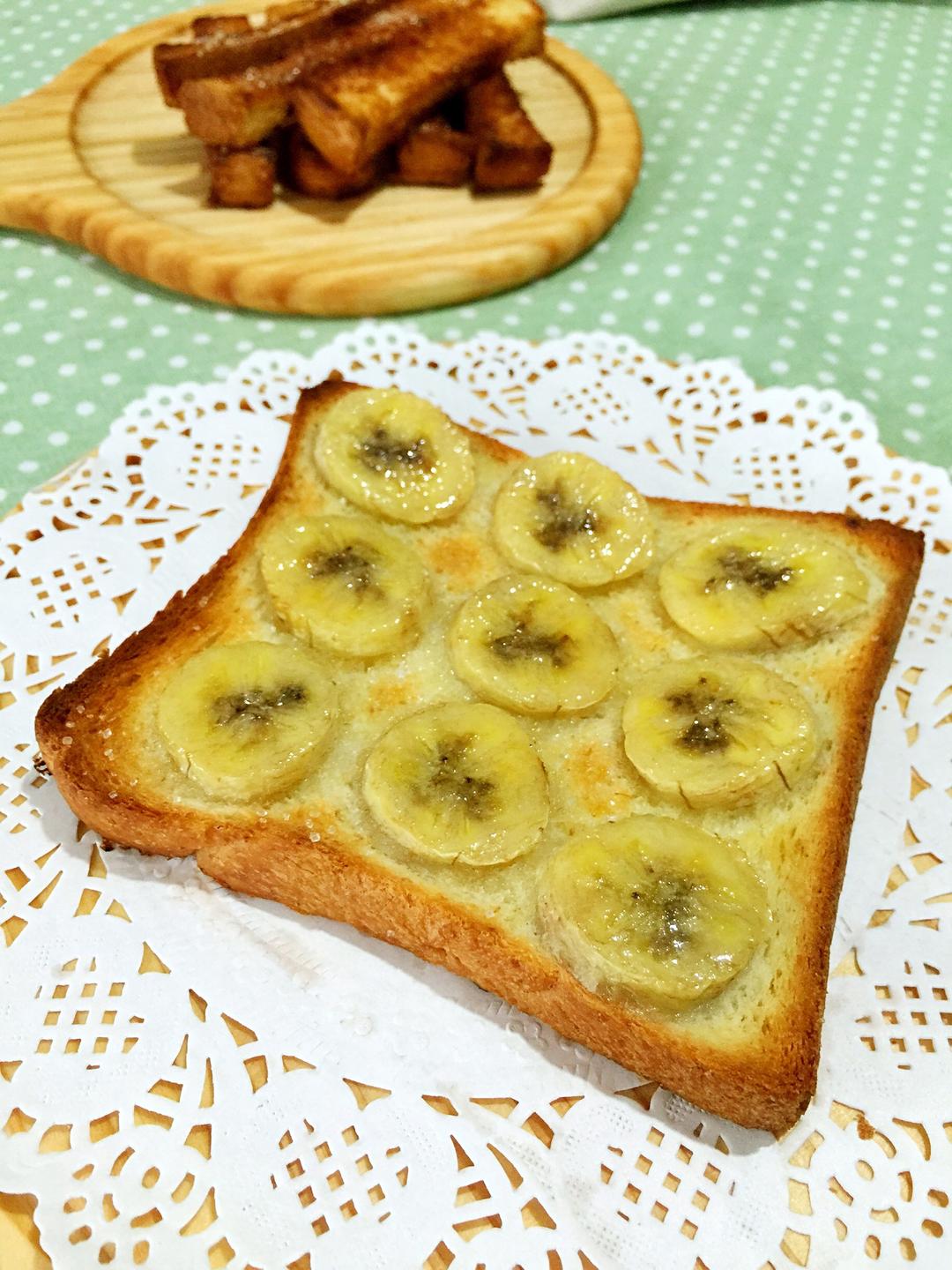香蕉烤吐司