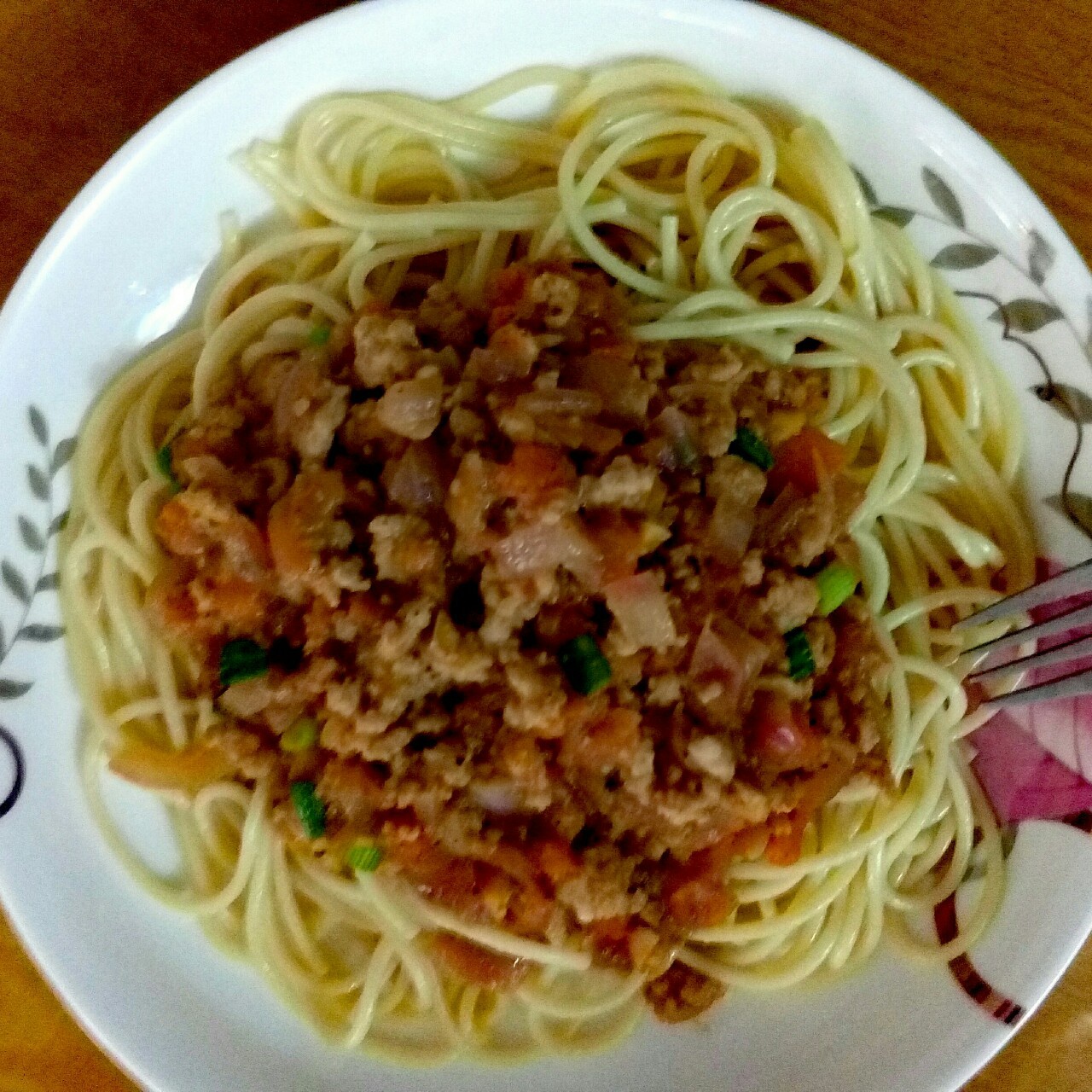 蕃茄蘑菇肉酱意大利面
