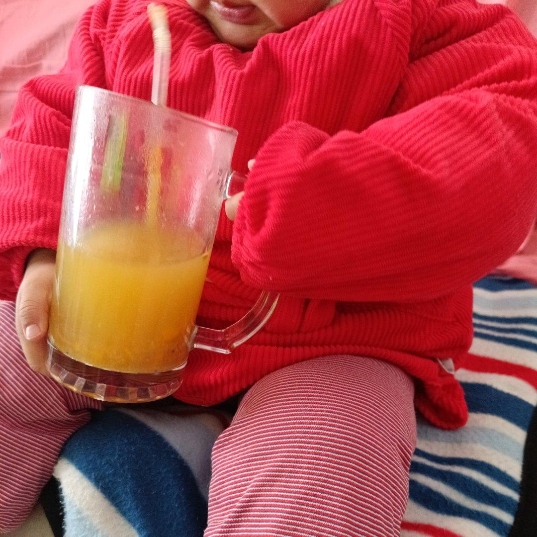 金桔酱润肺止咳化痰疗效好。金桔酱。