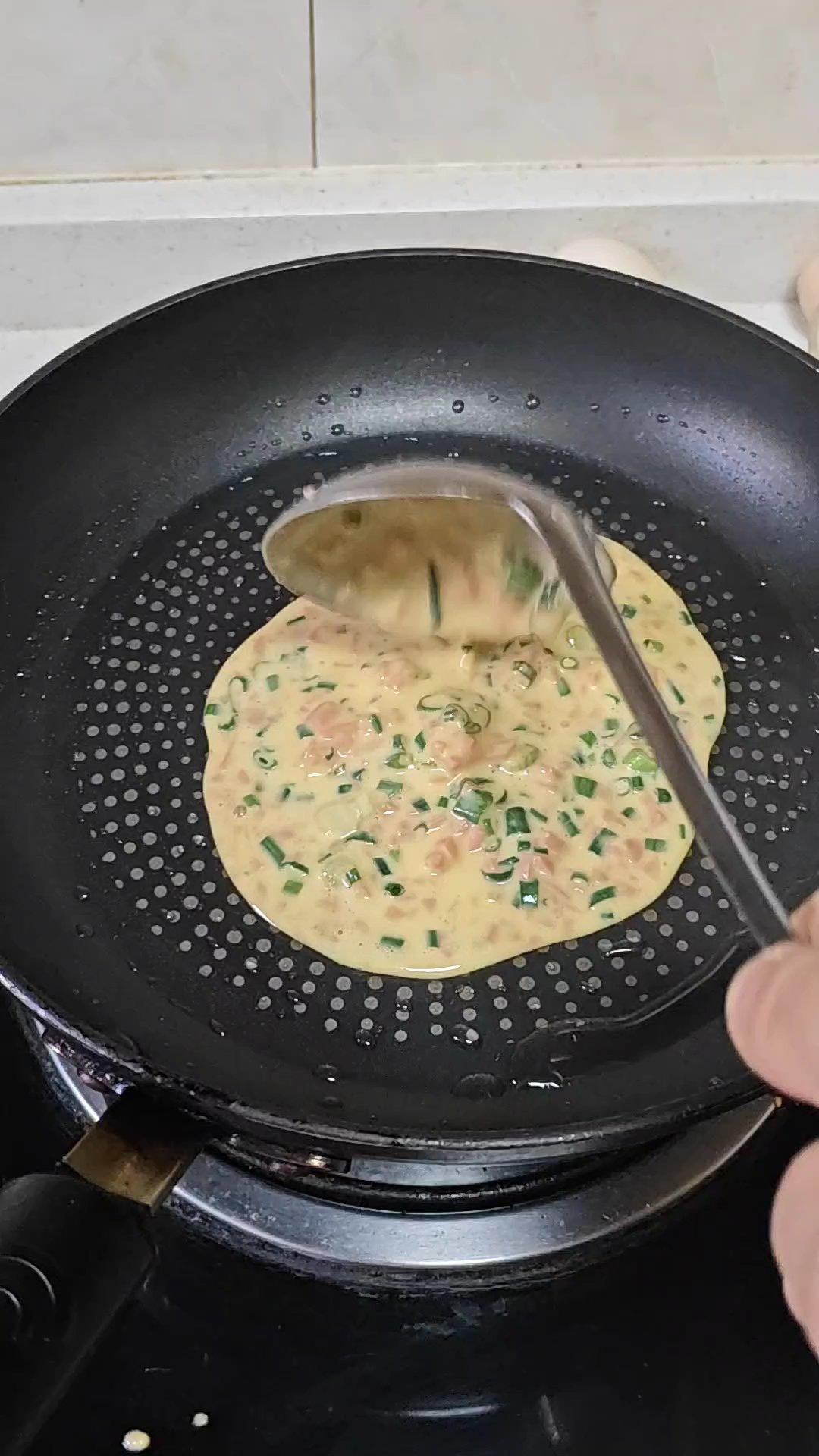 軟軟咸香雞蛋餅（超詳細）的做法 步驟11