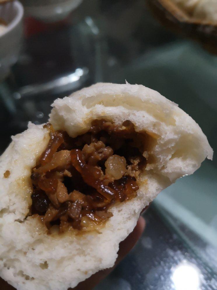 酱肉包子
