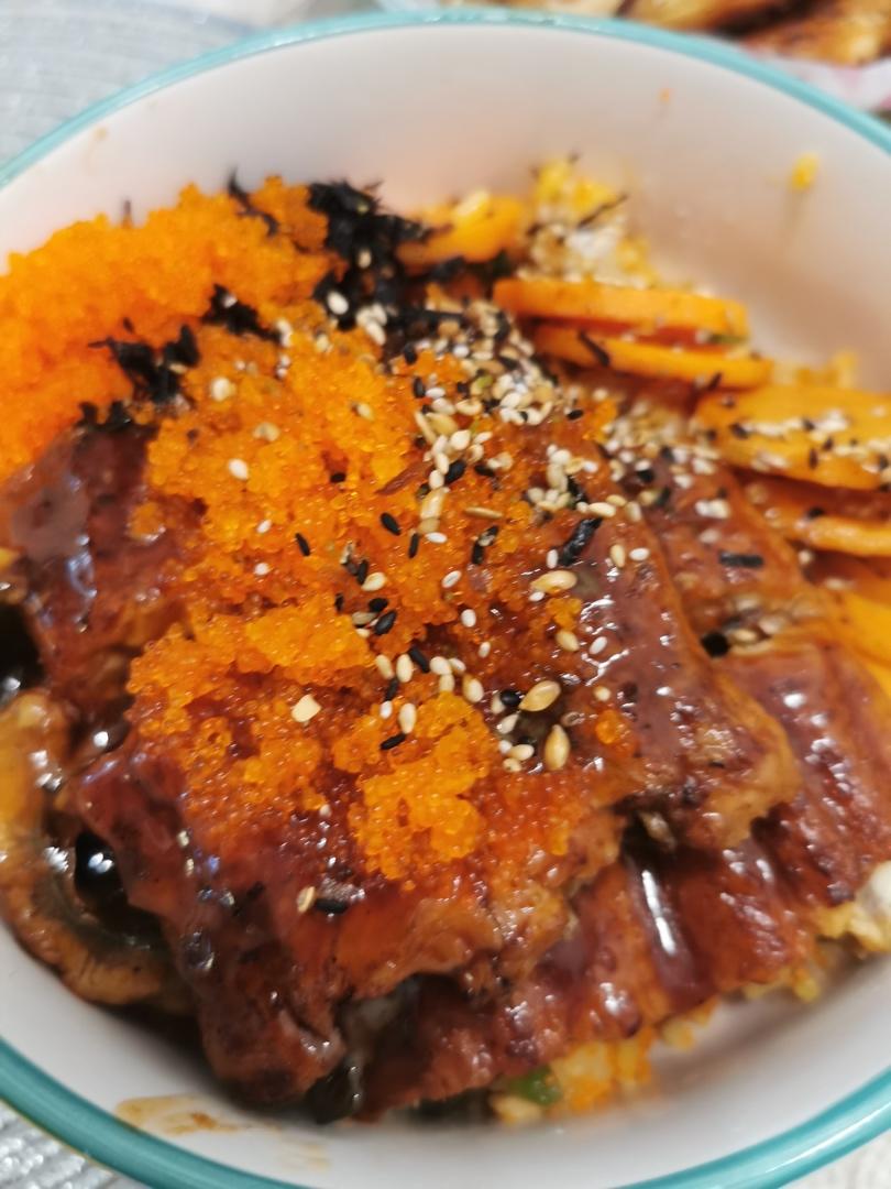 蒲烧鳗鱼饭